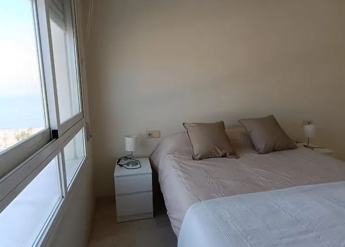 Duplex Penthhouse Parking Private Sea Views *